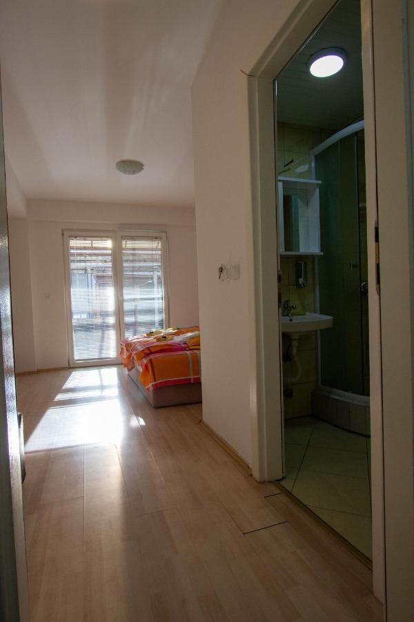 Villa In Apartments Охрид Екстериор снимка