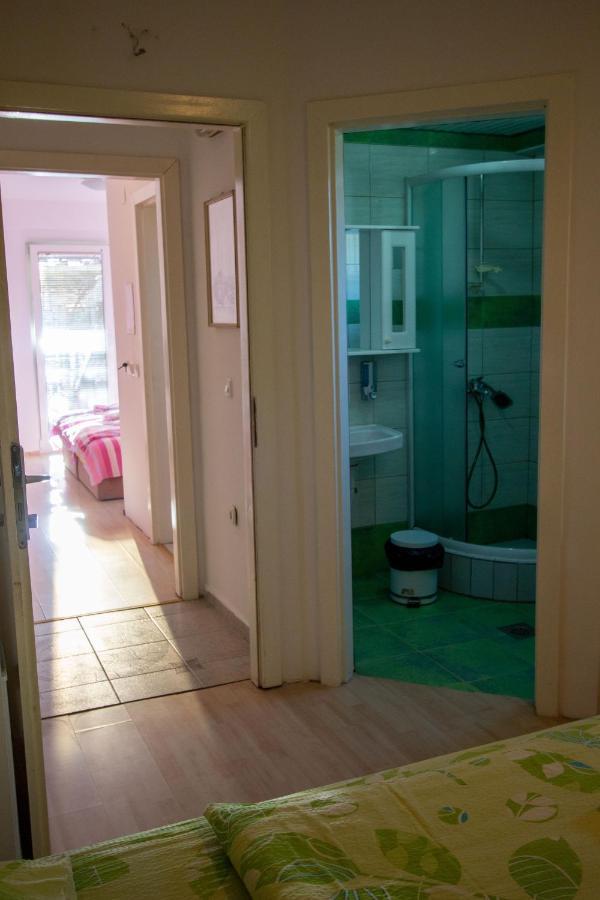 Villa In Apartments Охрид Екстериор снимка