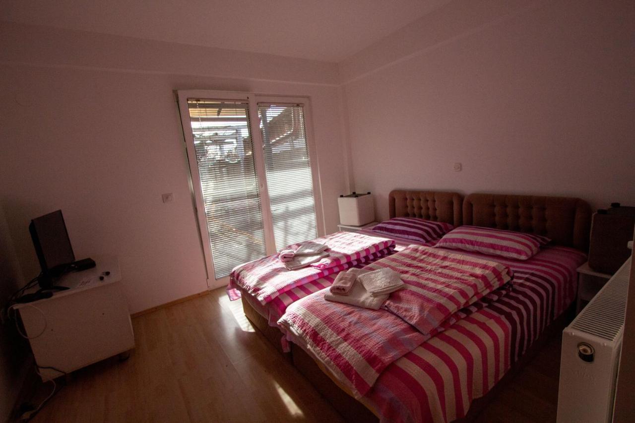 Villa In Apartments Охрид Екстериор снимка