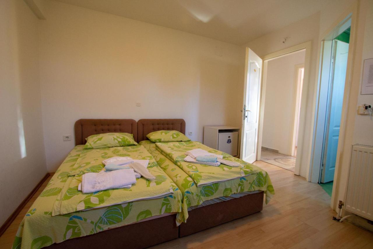 Villa In Apartments Охрид Екстериор снимка